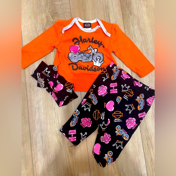 *****SOLD***** Harley Davidson Baby Girl Outfit - Picture 1 of 4